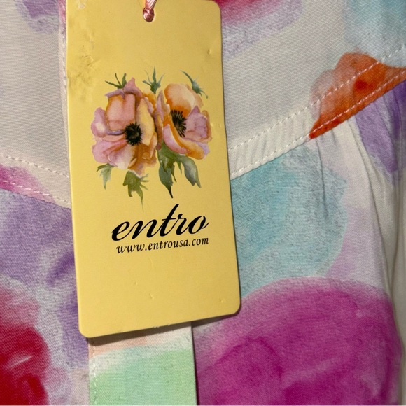 Entro Abstract Print Short Puff Sleeve Button-Down Blouse Small NWT | Trendy - Picture 5 of 5
